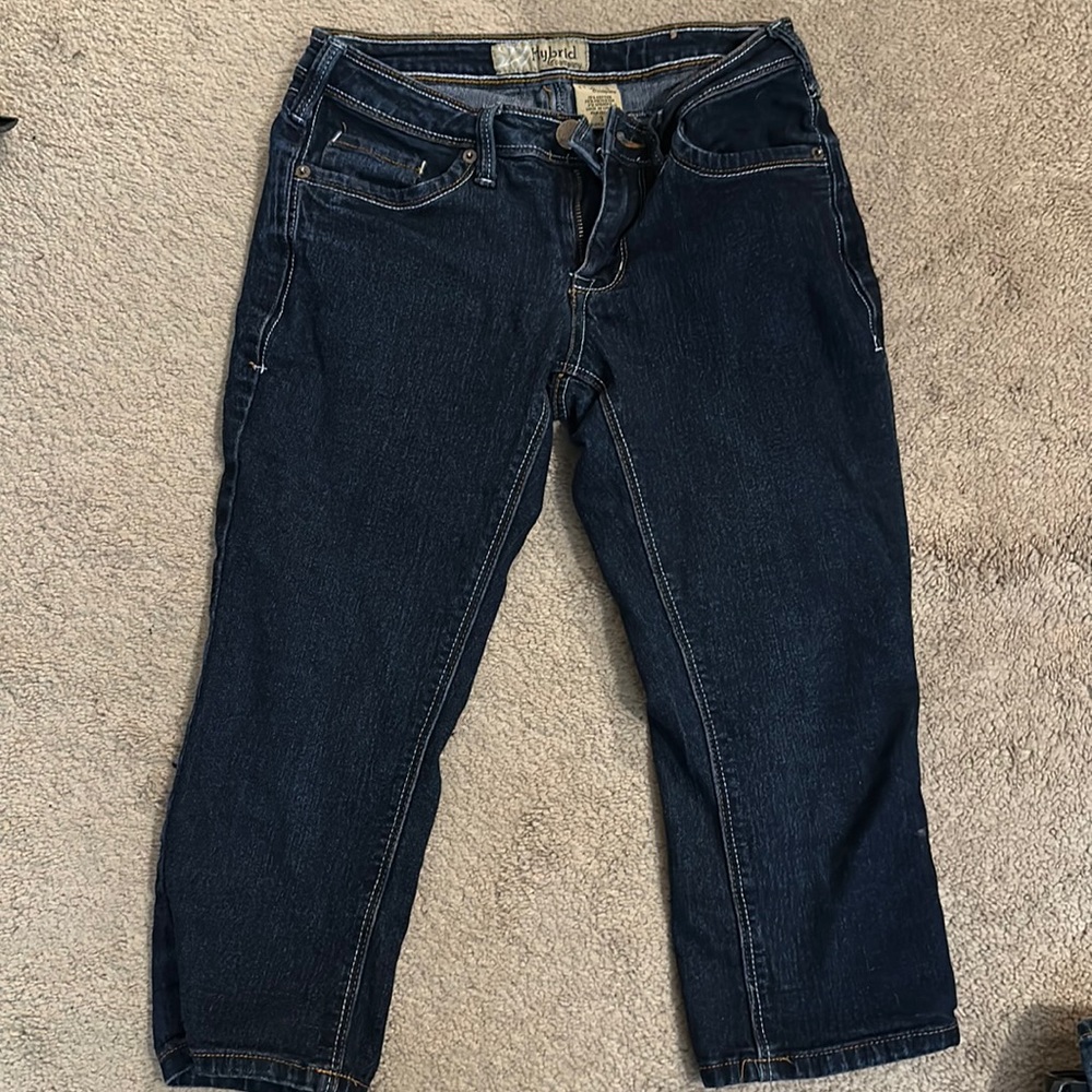Hybrid Capris